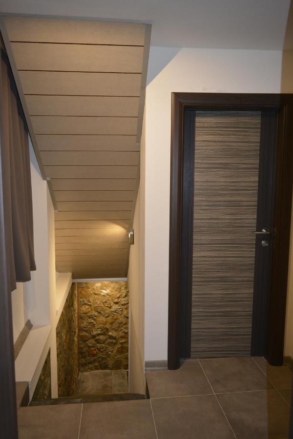 Port Villa โอครีด ภายนอก รูปภาพ